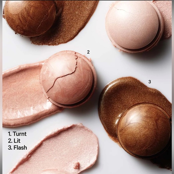 Milk Highliting Enlumineur Full Size (1oz/28gm) shade:Lit - Picture 7 of 7